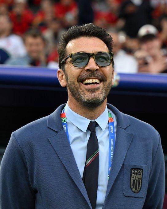 1718481792016081639.jpeg GQIt54NXkAAGykl.jpeg